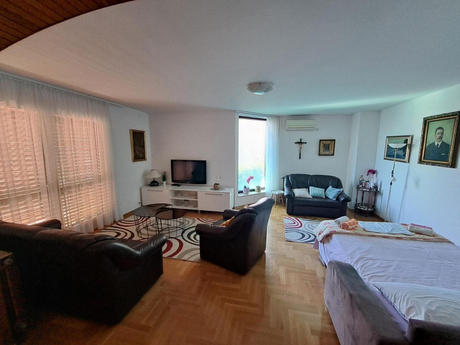 סבטי פיליפ אי ג'קוב Apartmani Maver מראה חיצוני תמונה